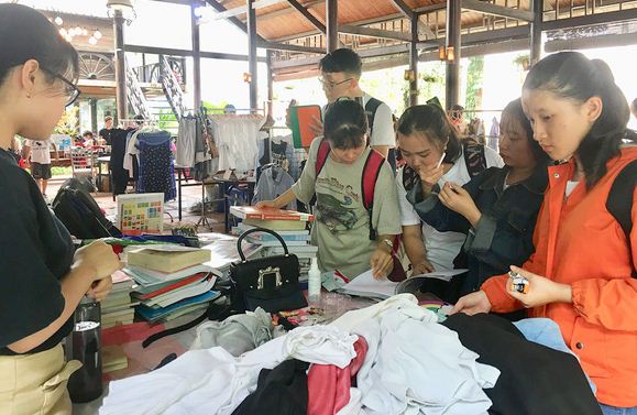 Mua bán, trao đổi đồ cũ: trend của người trẻ